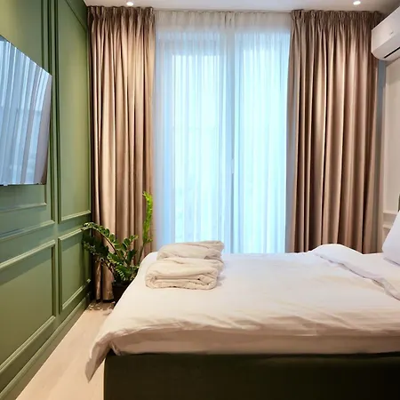 Luxury Skyline Near Center Apartamento *