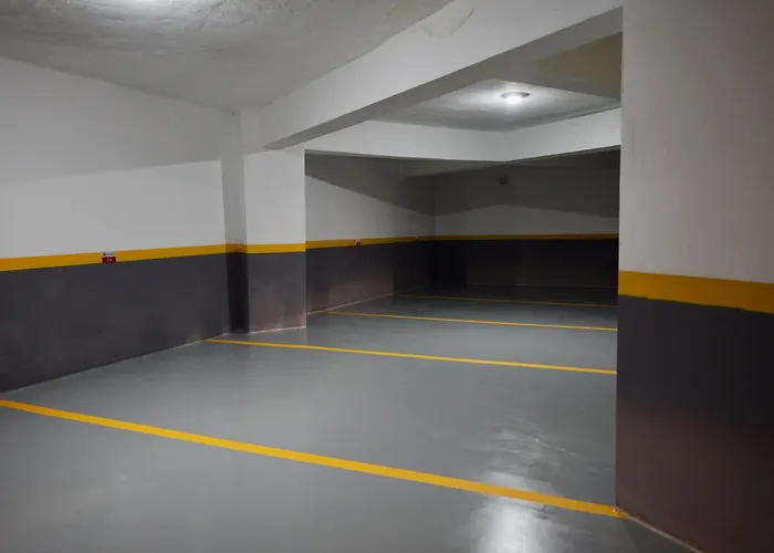 Luxury Skyline Near Center Apartament *