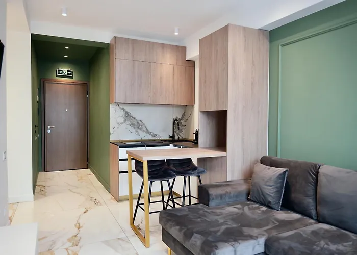 Luxury Skyline Near Center بوخارست