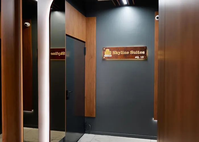 Luxury Skyline Near Center Apartament