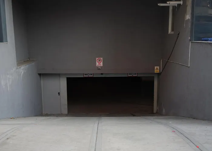 Lejlighed Luxury Skyline Near Center