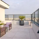 Luxury Skyline Near Center ブカレスト