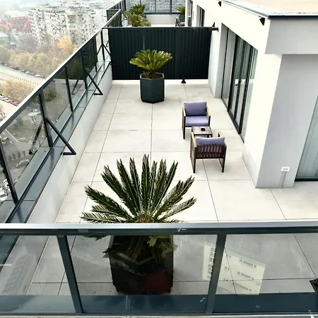 Luxury Skyline Near Center *